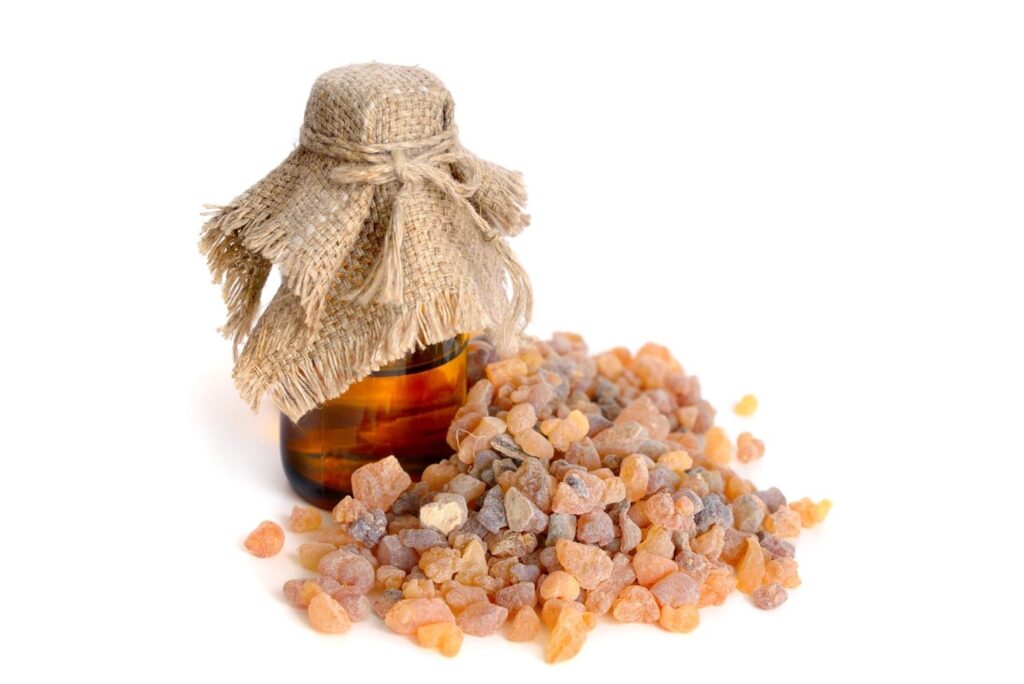 3 Natural Remedies for Scalp Mycosis - Frankincense